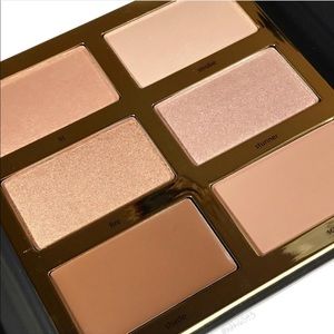 Tarteist Pro Glow Highlighter.